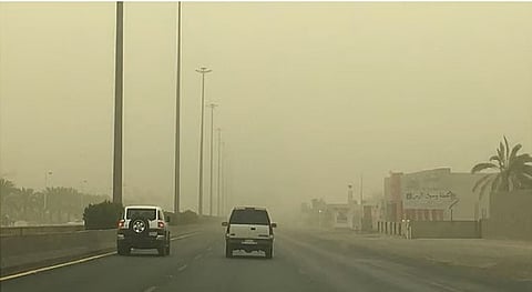 الأرصاد عن طقس الجمعة: رياح مثيرة للأتربة والغبار على عدة مناطق