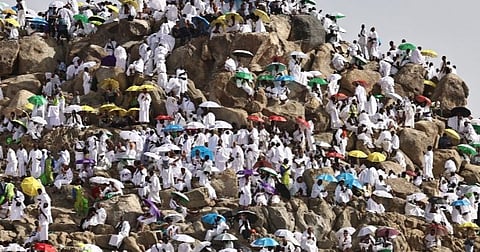 “الأرصاد” يدعو الحجاج لتجنب التعرض المباشر للشمس وانخفاض الرطوبة بعرفات